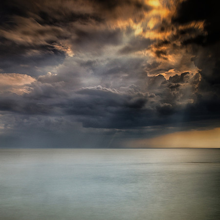 Rayons sur la mer