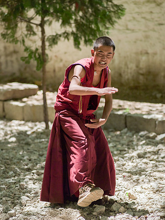 debates of monks boudistes XVIII