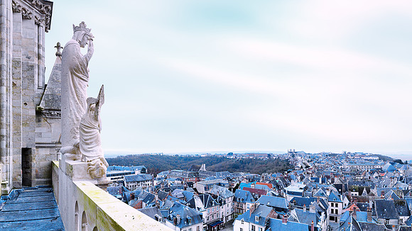 Notre-Dame veille sur Laon