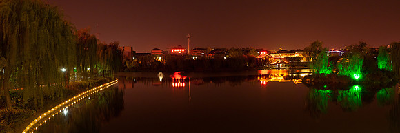 Daming Lake Night