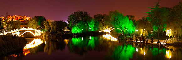 Daming Lake night colors